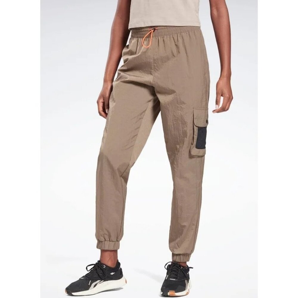 NWT Reebok Trek Grey Athleisure Training Pants Joggers w/Side Pocket & Logo S - Picture 15 of 16